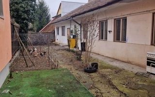 De vanzare casă lingă cetate - Poză 3