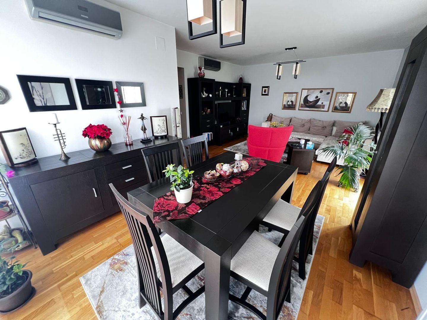 Apartament 3 camere  - Rezidenz - Cartierul German - Poză 13