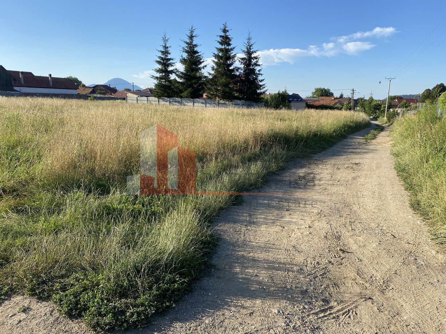 Teren 14400 mp la iesire din Rasnov inspre Pârâul Rece-Trei Brazi - Poză 13