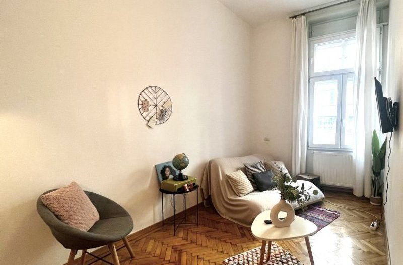 Apartament 2 camere, stil boem și elegant,  chirie icu vedere la Operă - Poză 4