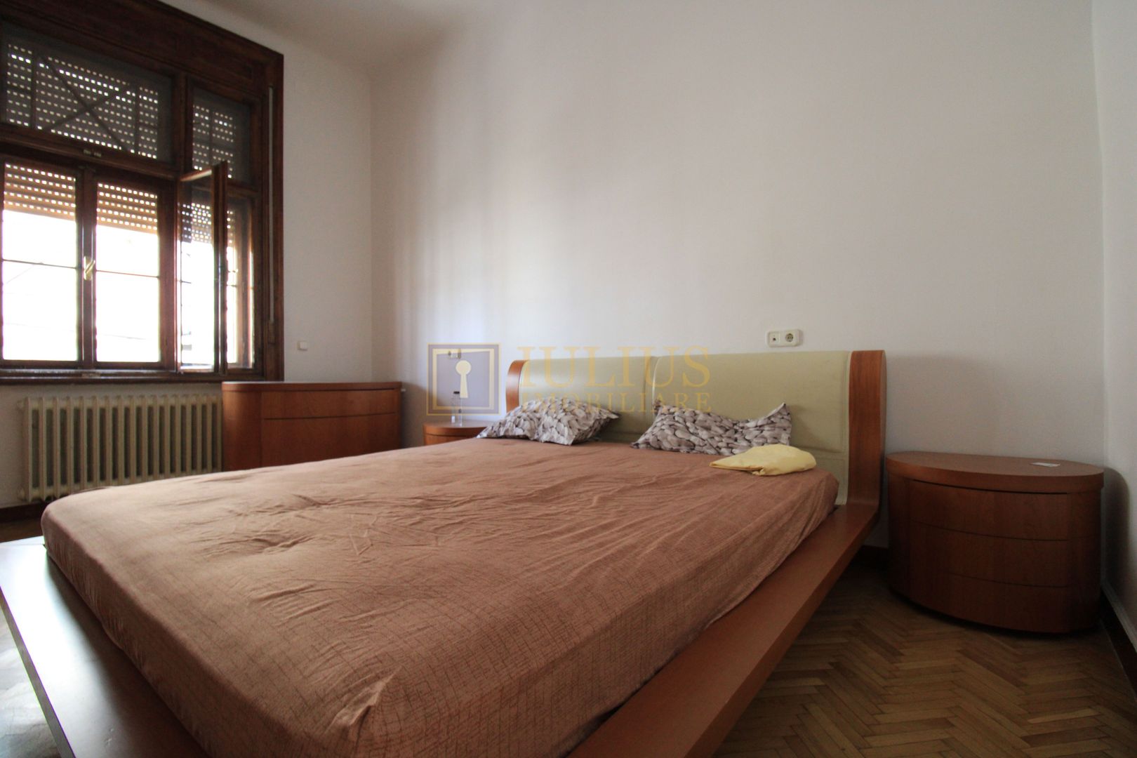 Piata Victorie, 3 camere, 2 bai, pet-friendly - Poză 2