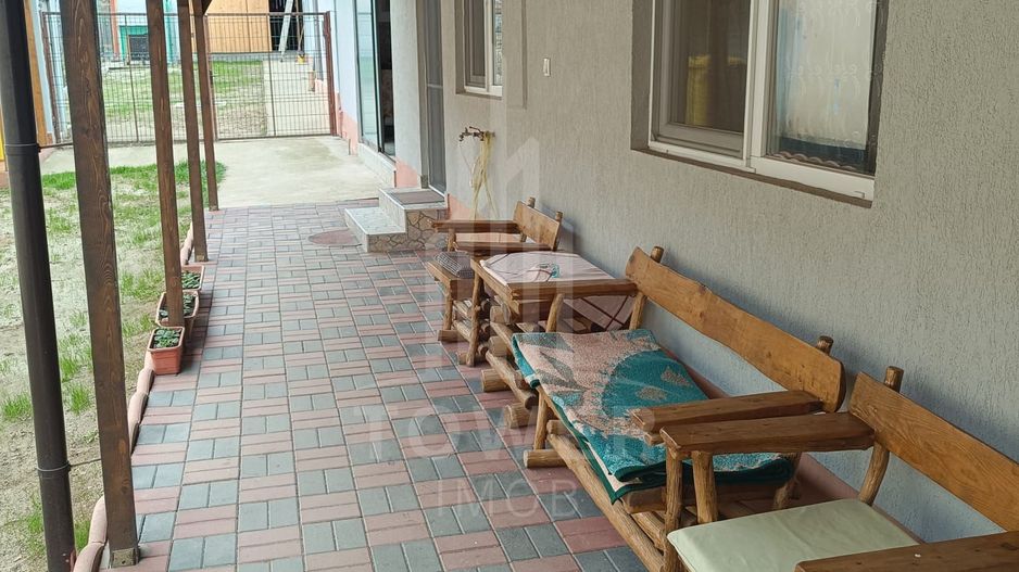 Casă de vânzare în satul Roșia cu vedere panoramică spre Munții Făgăras - Poză 27