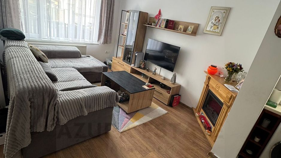 Casa 4 camere 2 bai balcon curte si 2 locuri parcare in Arhitectilor - Poză 1