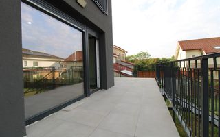 Casa zona Lunei, 5 camere + 3 bai, centrala proprie, rezidential sau birouri ! - Poză 41