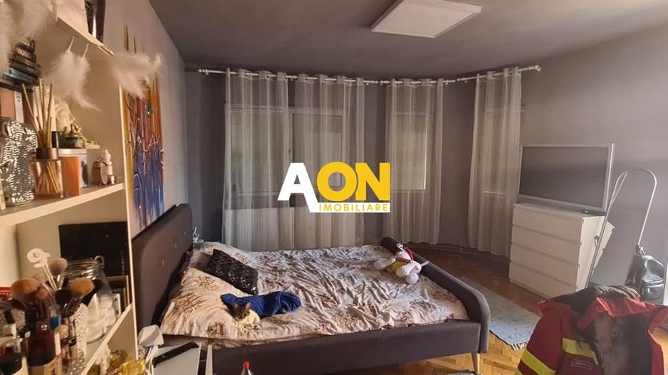 De vanzare casa 5 camere 800 mp teren Oarda de Jos - Poză 3