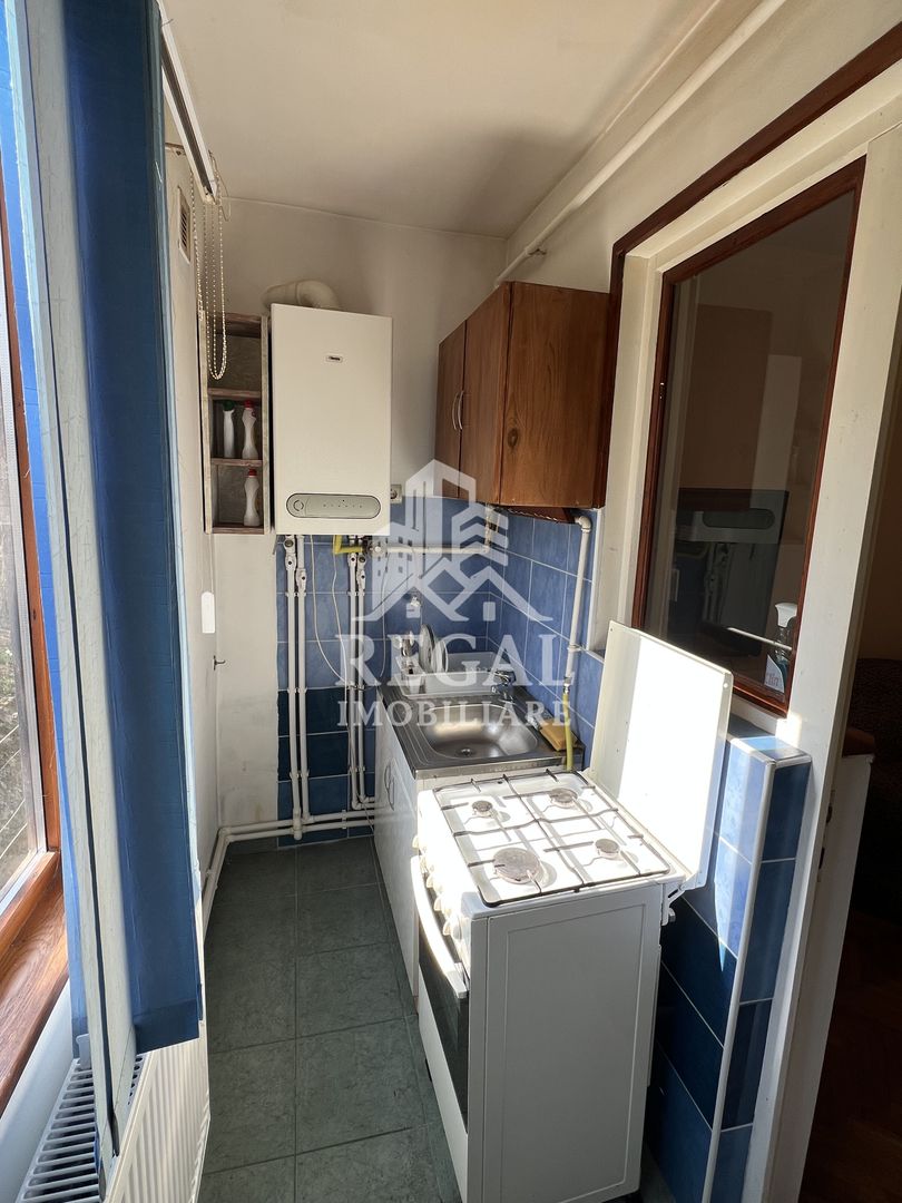 Garsonieră de închiriat – Zona 2 Central | Etaj 2 | Mobilată - Poză 4