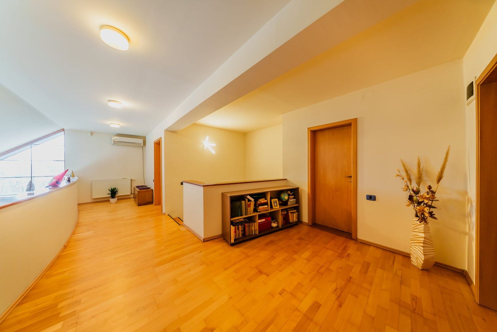 Vila 5 camere, gata de mutare, teren 700 mp, strada privata- Gradiste - Poză 21