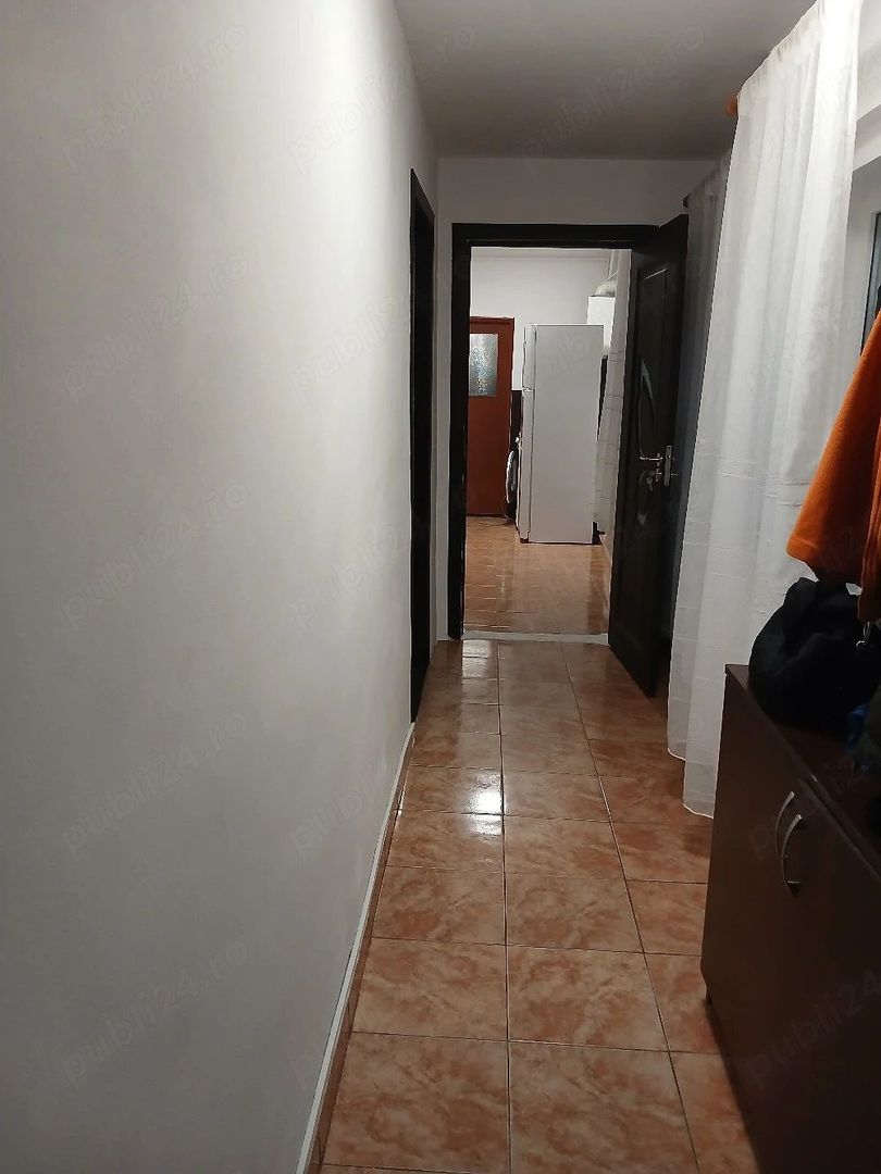 Casa de Vanzare 4 camere Crangasi-Giulesti - Poză 1