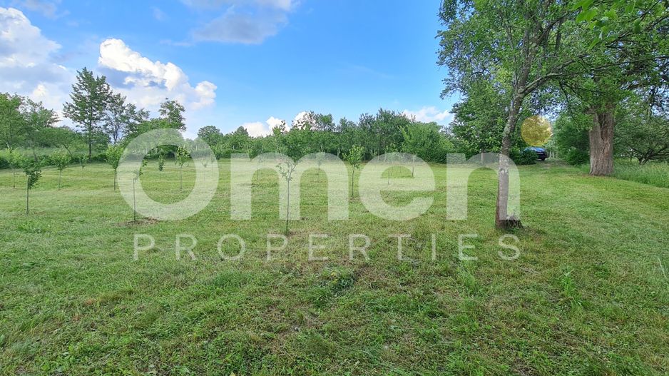 Teren intravilan în Vălenii Șomcutei, în suprafață de 1.700 mp - Poză 1