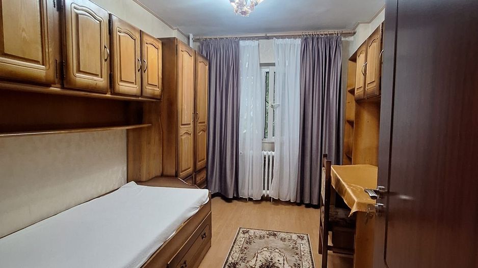 Apartament 3 camere de inchiriat - Poză 2