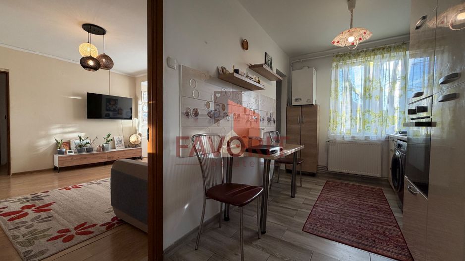 2 camere | Etaj 2 | Renovat | Mobilat si utilat | Centrala proprie - Poză 8