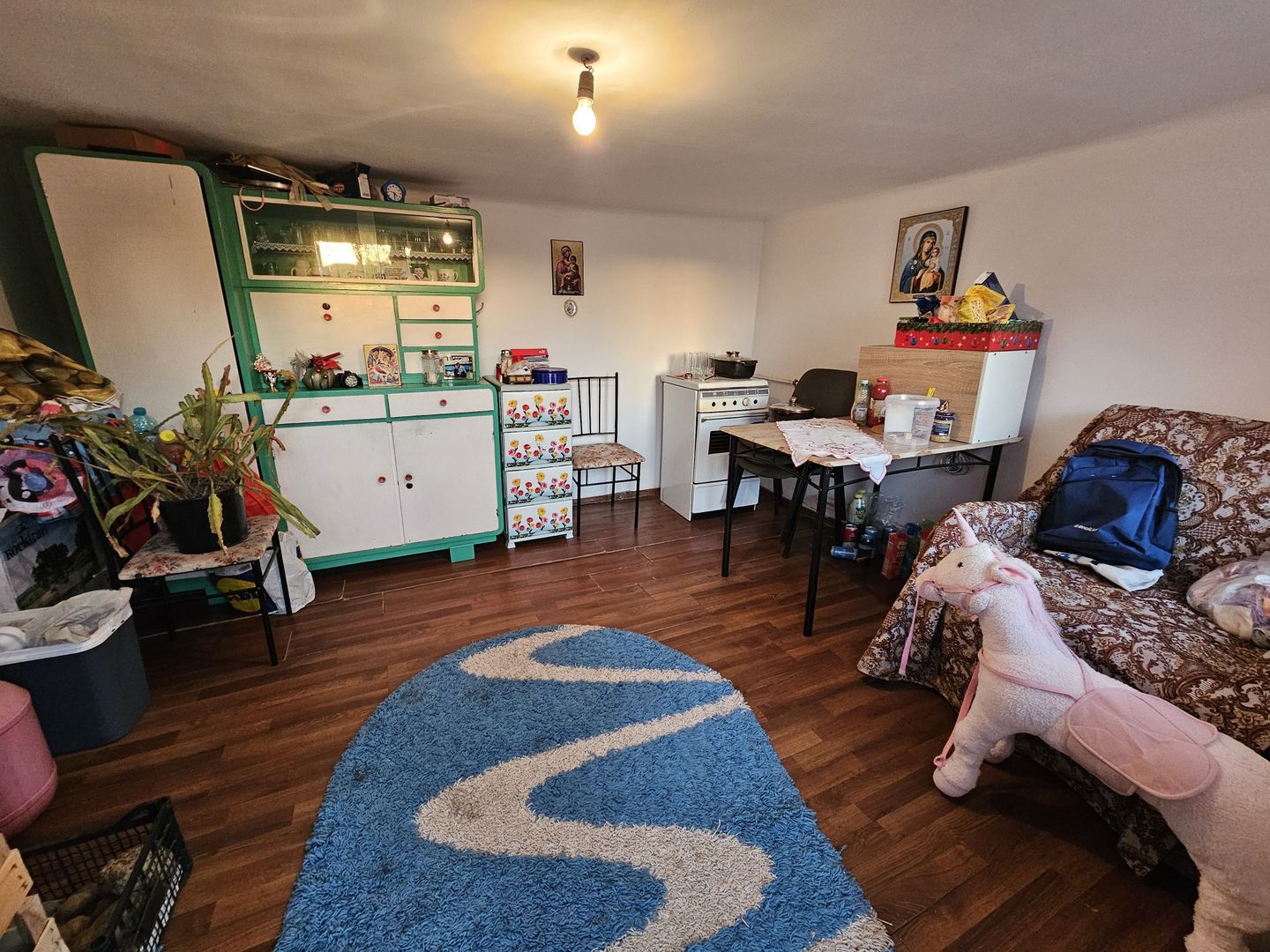 Casa 127mp mobilata/utilata+ anexa+garaj+beci+teren intravilan 1233 mp - Poză 8