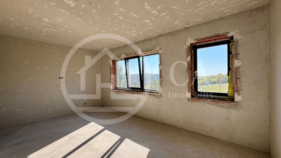 Casă de vânzare cu 4 camere în zona de Dealuri, Oradea - Poză 11