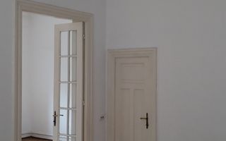 Casa 4 camere + dependinte curte proprie- Floreasca - Poză 10