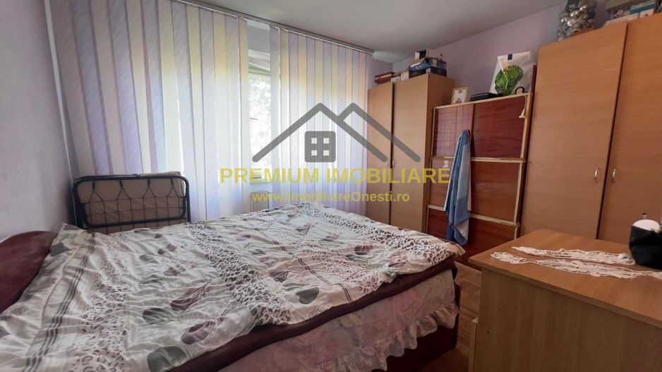 Apartament 3 camere etaj 1 - zona centrala - Poză 1
