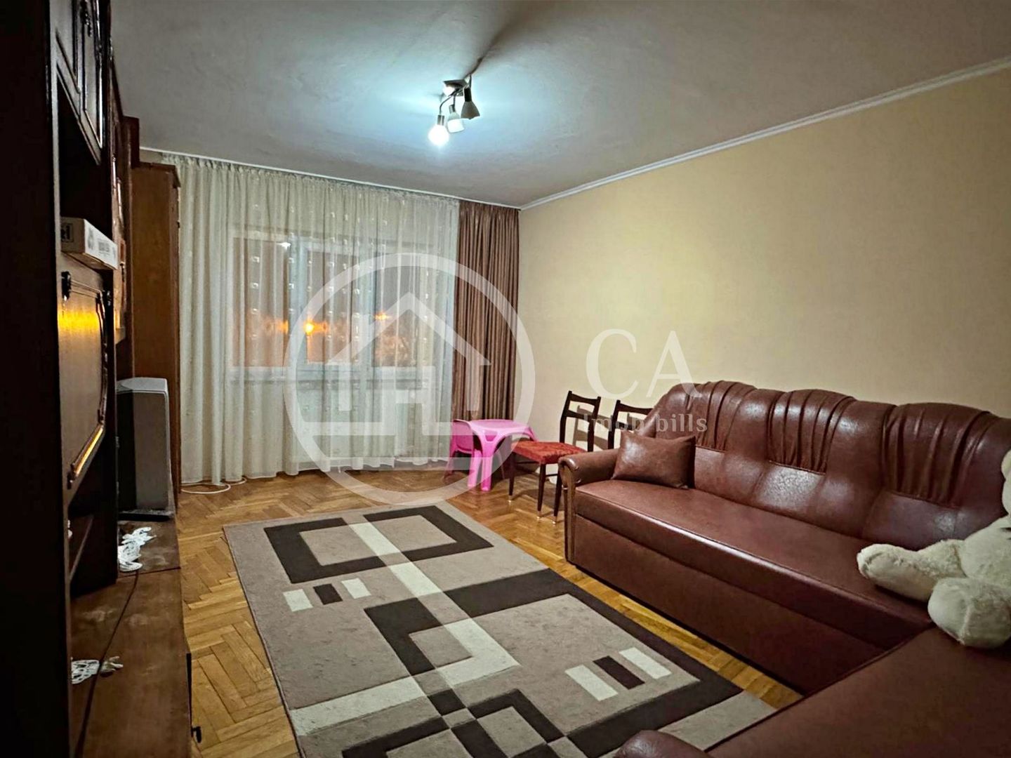 Apartament de vânzare  cu 3 camere în zona Iosia , Oradea - Poză 1