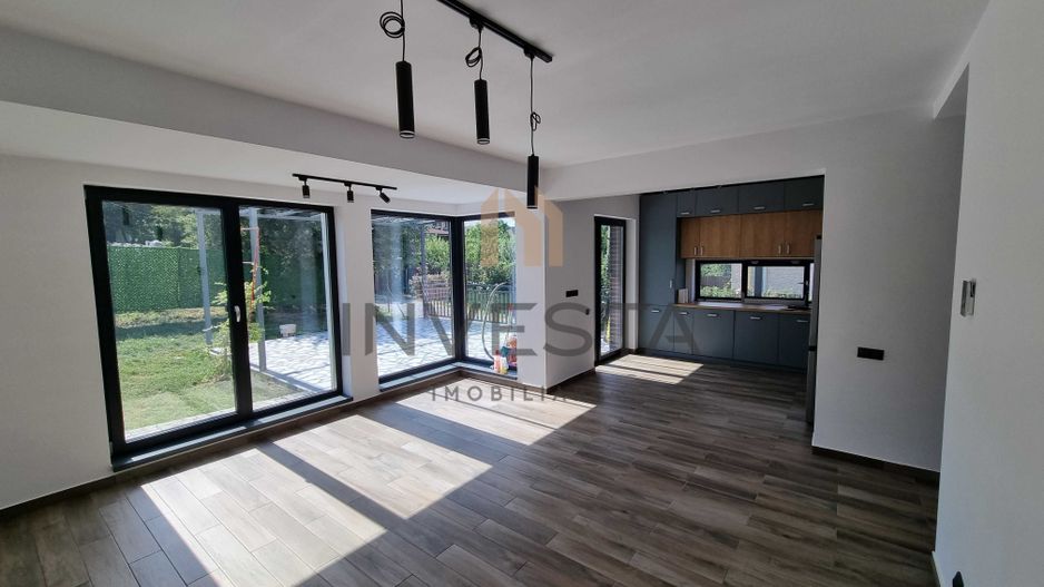 Casa de inchiriat cu curte de aproximativ 400 mp, cartier Borhanci - Poză 2