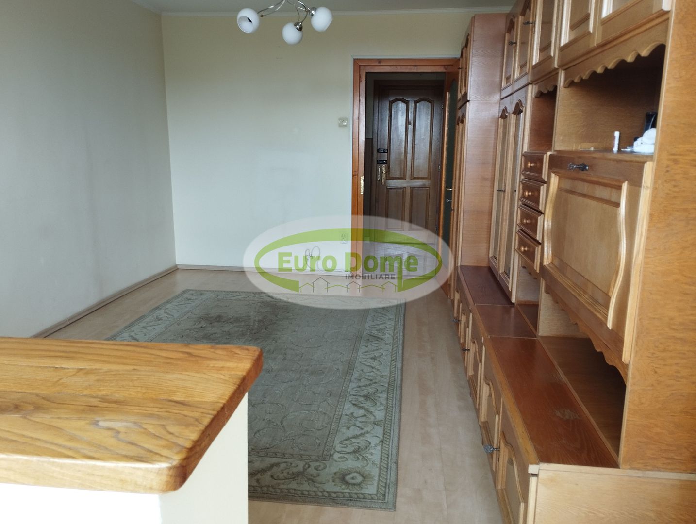 Inchiriere  apartament de 2 camere decomandat - Poză 9