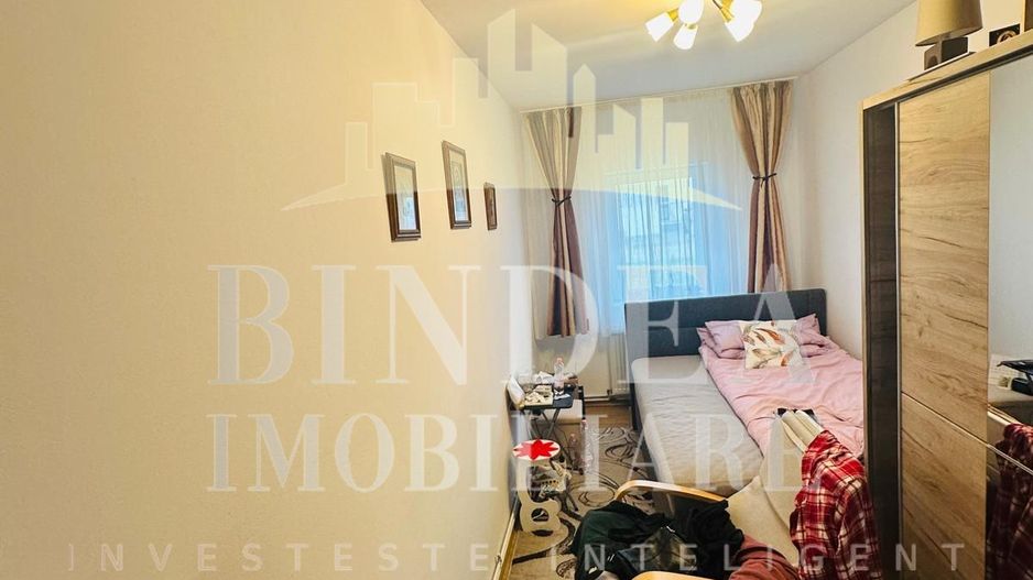 Casa individuala complet renovata- strada linistita Giarmata - Poză 9