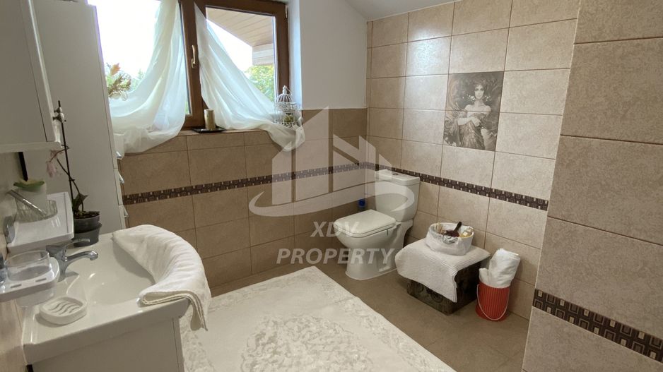 Vila  Frumoasa , Sibiu ,6 camere , 5 Bai , mobilata ,utilata - Poză 59