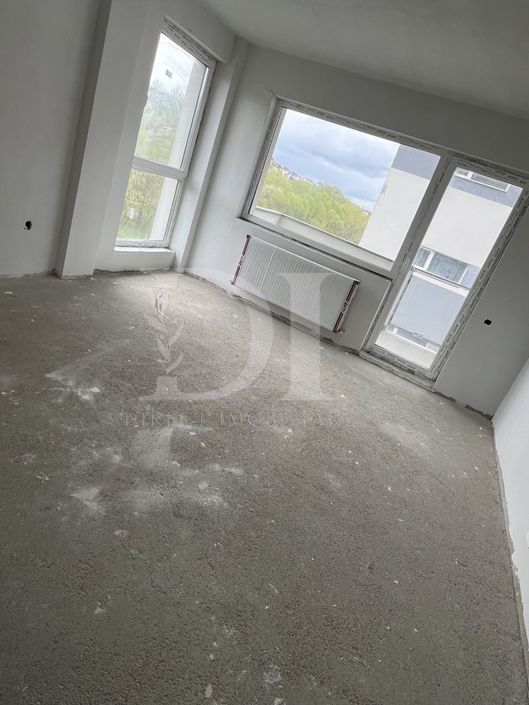 Apartament decomandat - Poză 1