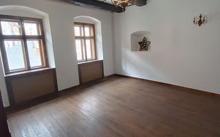 Casă  de închiriat in Centrul Istoric - Poză 2