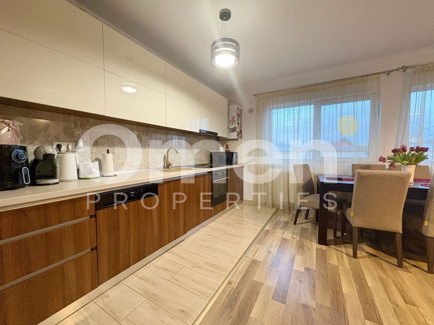 Apartament 4 camere pe doua nivele de vanzare , strada Doctor Gheorghe Bilascu - Poză 2