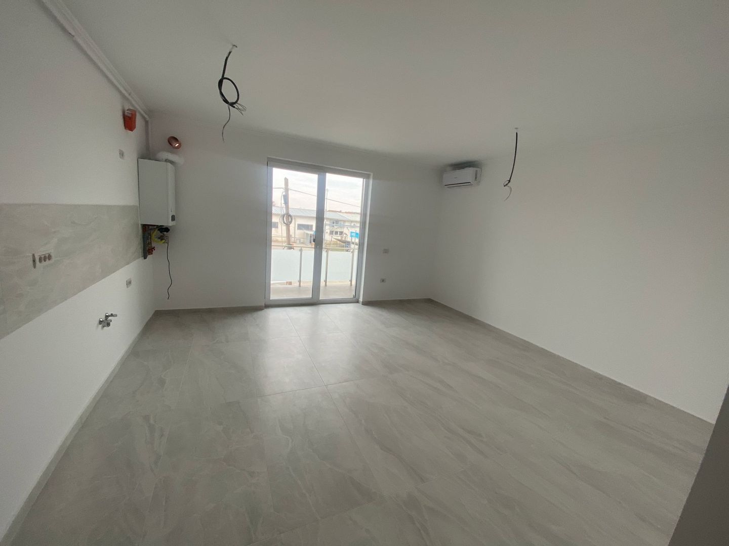 Apartamente noi | 1 și 2 camere | Parcare inclusă | Finisaje moderne - Poză 2