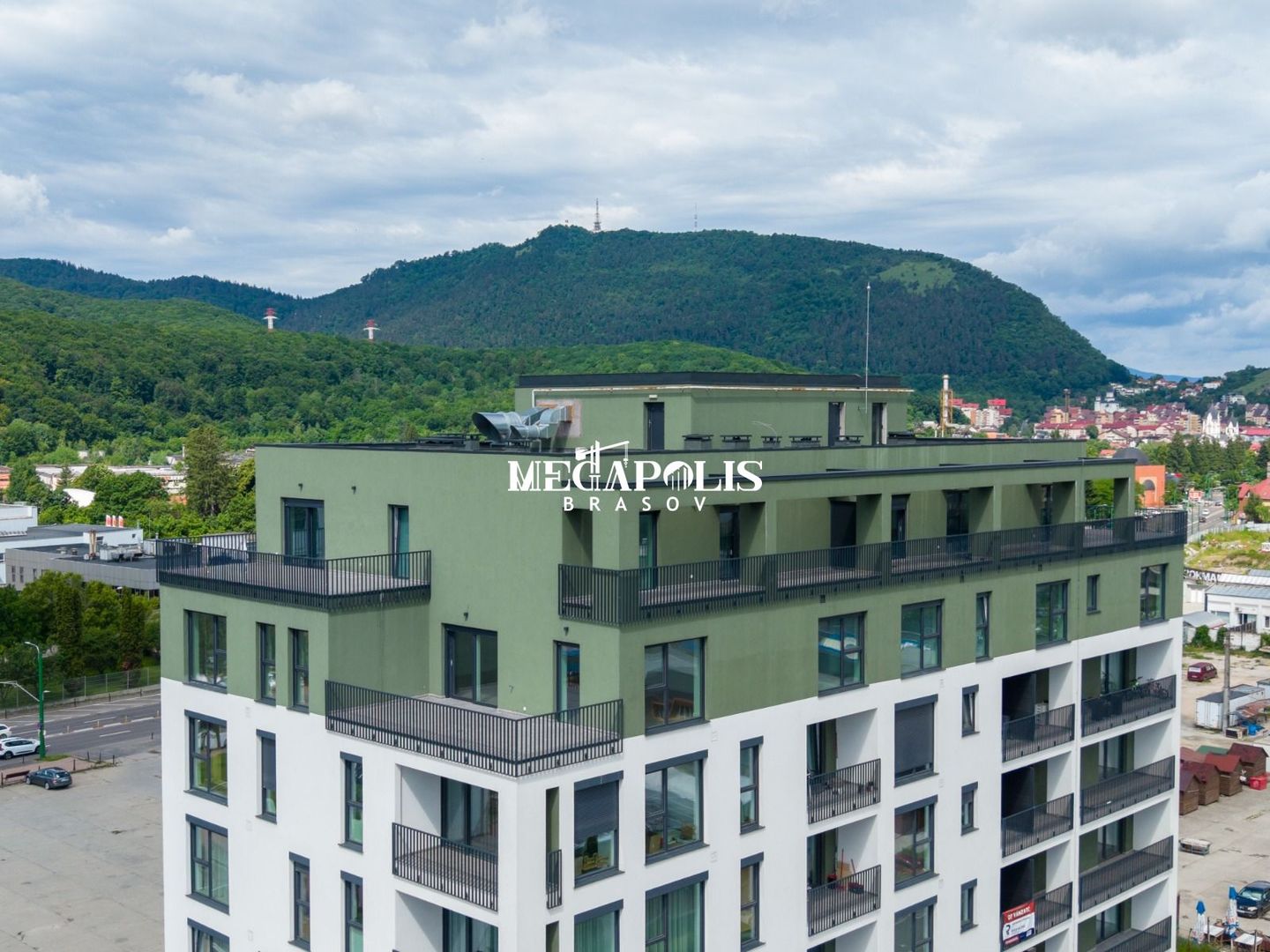 Penthouse Premium | Vedere spre munte | Braşov | 2 Parcări subterane - Poză 1