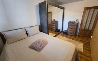 Apartament 2 Camere M-uri, Vedere spre Catedrala, Complet Renovat - Poză 6