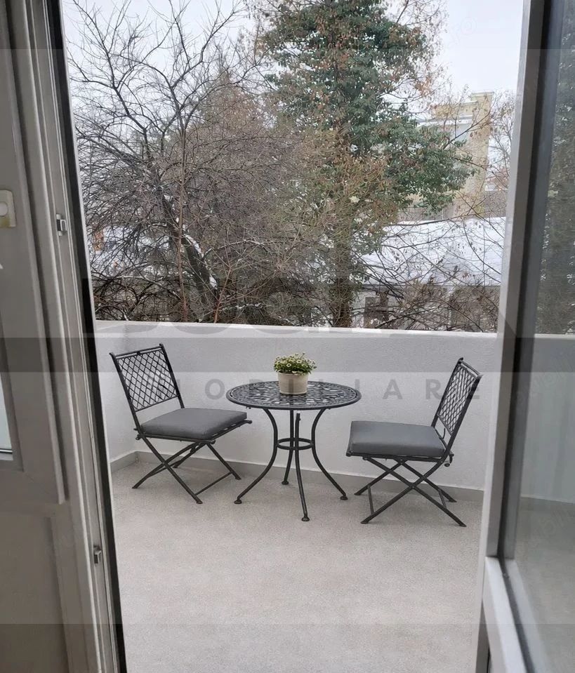 Apartament de 3 camere, modern, complet renovat, zona Centrala - Poză 7