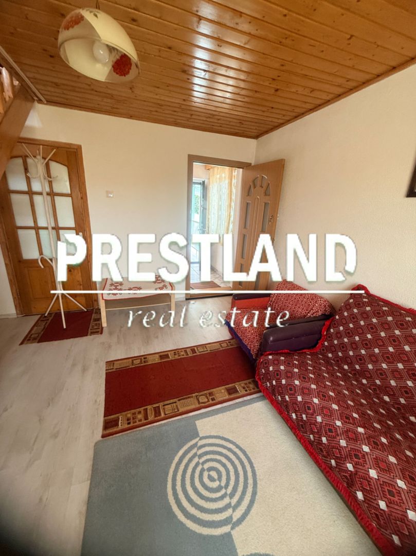 Inchiriez apartament la casă, zona Lazaret la 3 minute de Gara  !! - Poză 1
