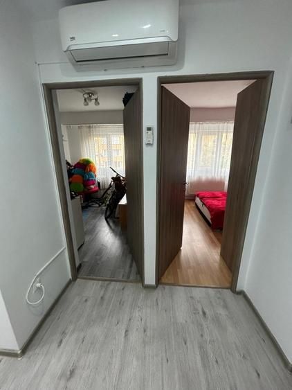 apartament decomandat 5 camere,96 mp utili-Padurea Verde, 2 bai, balcon 12mp - Poză 12