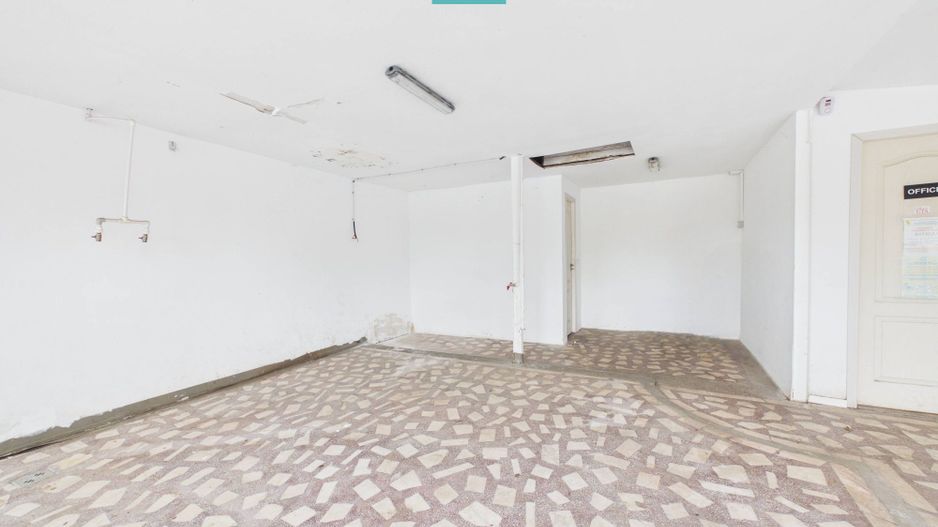 Spațiu comercial de 55mp  în zona Subcetate - Poză 6