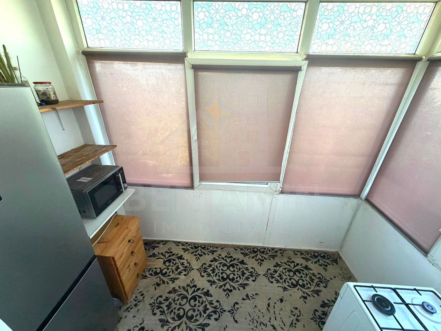 Apartament 3 camere si 2 bai Rovine decomandat 67mp  an1985 - Poză 8