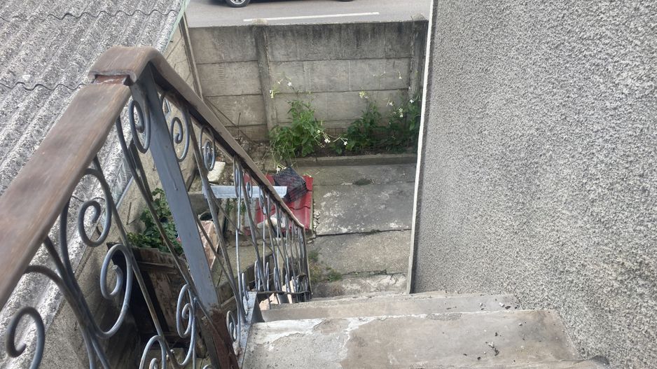 Vanzare casa cu 6 camere in Targoviste - vizavi de Colegiul Carabella - Poză 27