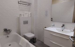 Studio et.5 White Tower, vedere la mare,  Mamaia Nord - Poză 9