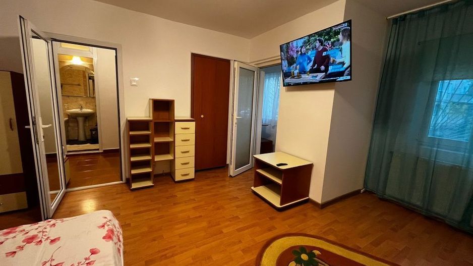 Închiriez garsoniera- zona Berceni - Poză 1