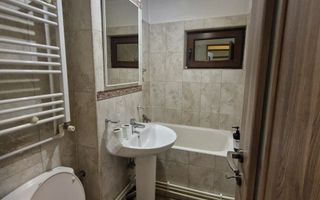 2 Camere Rovine Parter cu Balcon - Poză 4