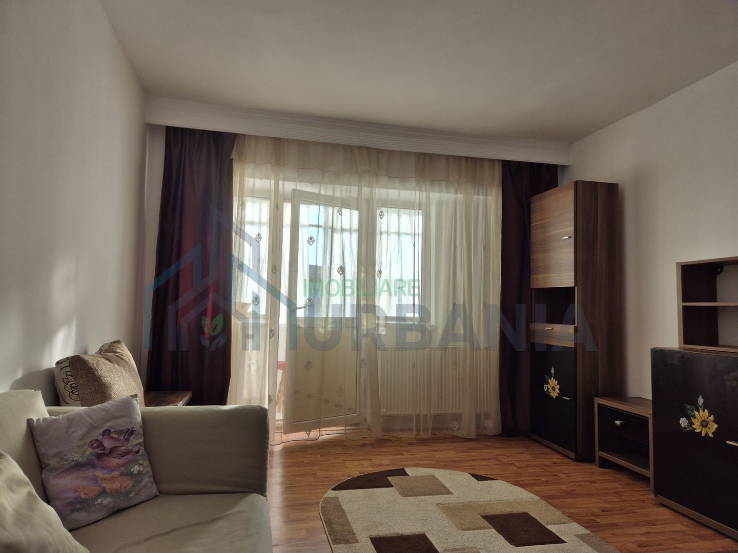 Apartament 3 camere decomandat, 72 mp, lângă Școala "George Coșbuc" Iași, etaj 4/4 cu pod - Poză 6