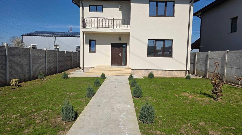 Casă P+1E modernă, situată în zona Damila-Selgros. - Poză 1