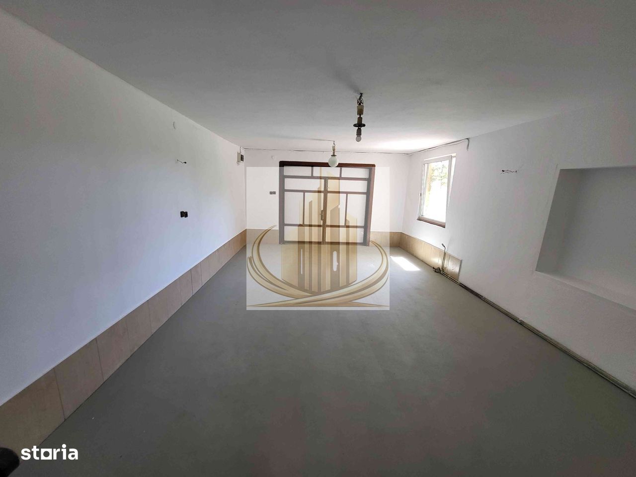 Casă spațioasă, versatilă – ideală pentru firmă sau locuință - Poză 13