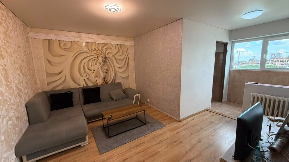 Apartament cu doua camere, Aparatorii Patriei, 64.000€ - Poză 1