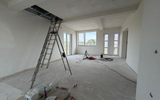 Triplex | 3 camere | Toate utilitatile | Asfalt | Parter + Mansarda | - Poză 4