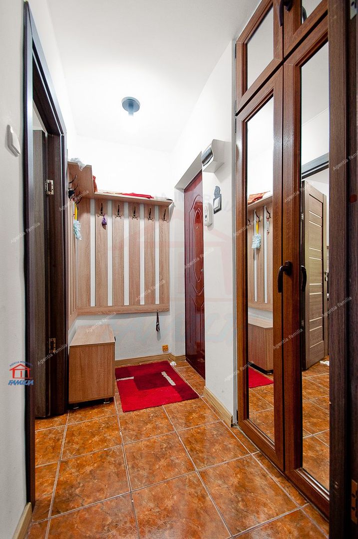 De vanzare apartament 2 camere Centru, etaj 3 - Poză 11