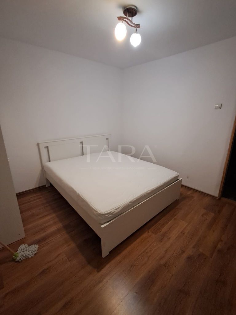 Apartament cu 4 camere, etaj 1, zonă excelentă. - Poză 3