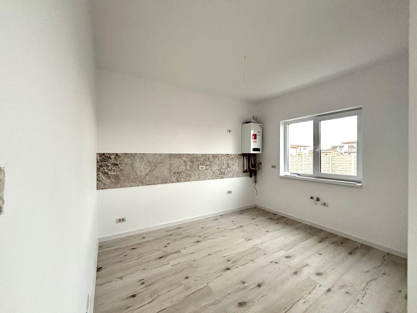 Duplex  modern pe parter cu 4 camere, Sacalaz - Poză 10