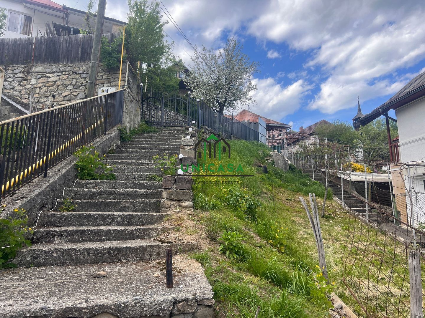 Casă de vânzare în Băile Olănești – zonă centrală - Poză 19