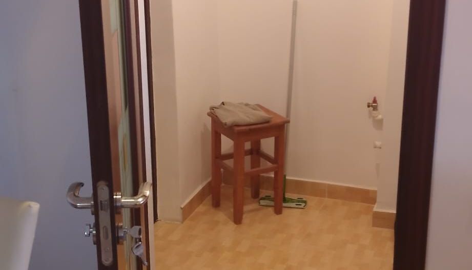 ofer spre vanzare garsoniera zona Meva , etaj 3 - Poză 2