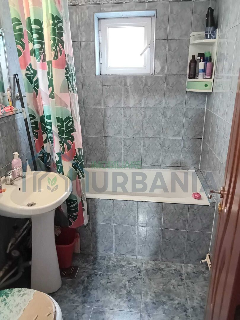 De vanzare apartament cu 3 camere la et 2 din 4, in Mircea cel batran, Iasi. - Poză 6